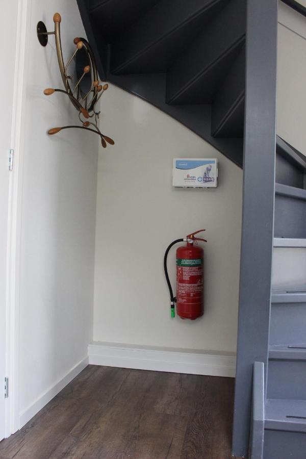 Logement De Garage Sneek Kültér fotó