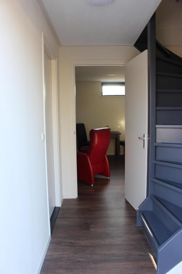Logement De Garage Sneek Kültér fotó