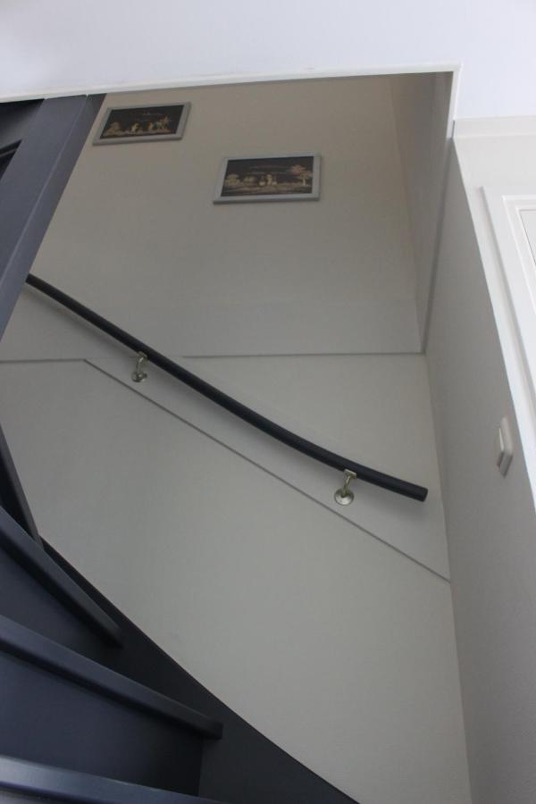 Logement De Garage Sneek Kültér fotó