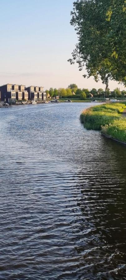 Logement De Garage Sneek Kültér fotó